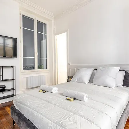 Guestready - Contemporary Studio In דירה